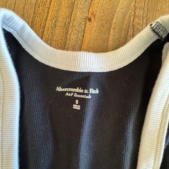 Abercrombie women's ribbed tanks (set of 2) - Size S - Picture 3 of 5